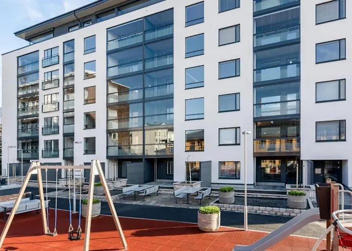 Modern 1 Bedroom With A Patio 투르쿠